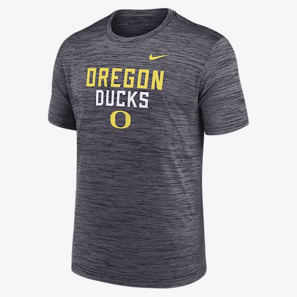 Oregon Ducks Clothing. Nike.com